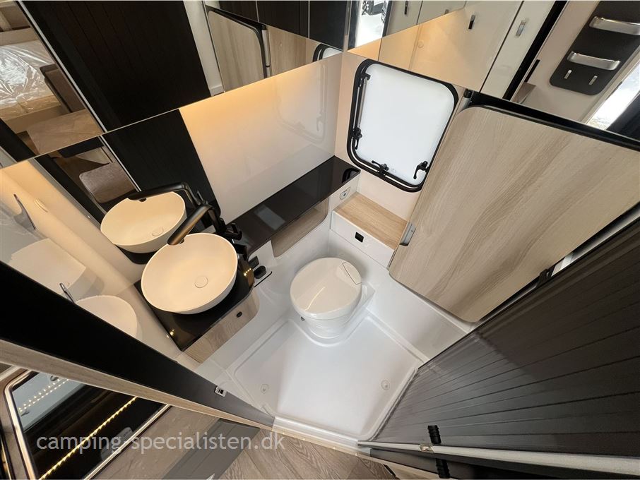 Hobby De Luxe 460 SFf